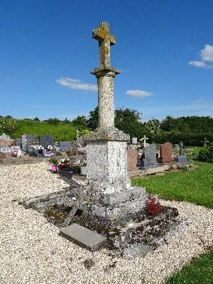 Calvaire du cimetière d'Hébécourt