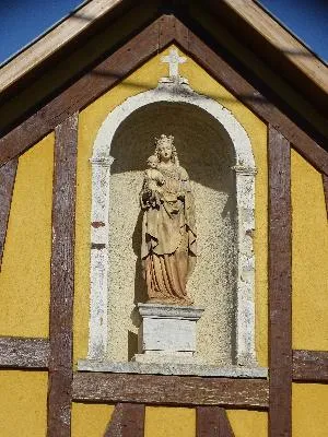 Statue de la Vierge à Quatremare