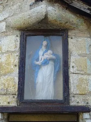 Statue de la Vierge à Fontaine-sous-Jouy