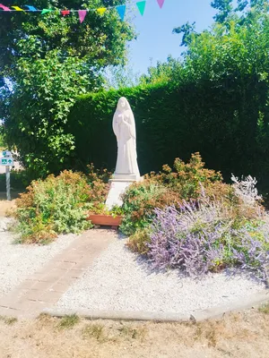 Statue de la Vierge à Trouville-la-Haule
