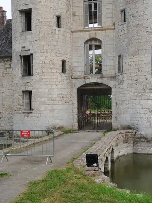 Château de Logempré à Pont-Saint-Pierre