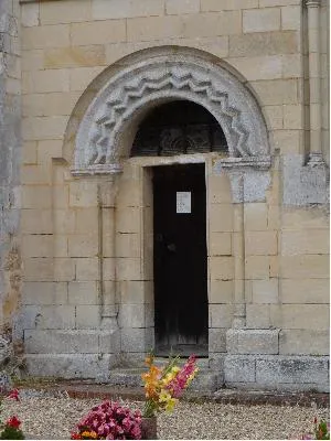 Église de Saint-Cyr et Sainte-Julitte de Saint-Cyr-de-Salerne