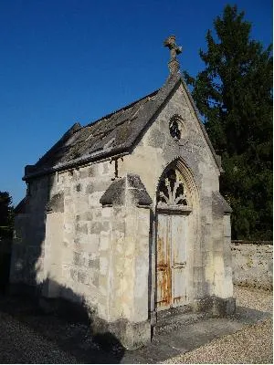 Chapelle du cimetière de Fourges