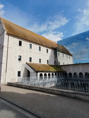 Cloître des pénitents à Louviers