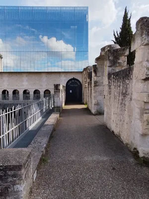 Cloître des pénitents à Louviers