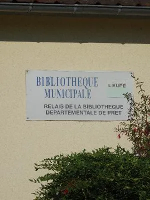 Bibliothèque Municipale de Surville