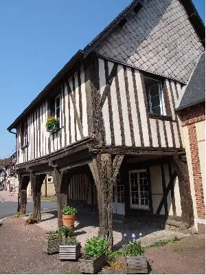 Maison du 16e siècle à Ferrière-sur-Risle
