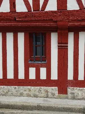 Maison à pans de bois 16 rue de Lisieux à Bernay