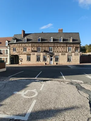 Ancienne auberge de Beaumont-le-Roger