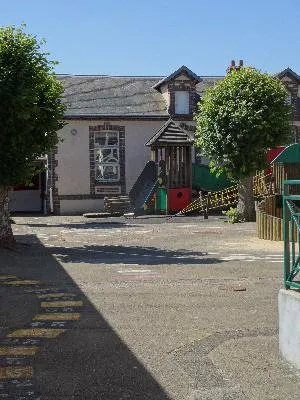 École primaire de Mesnil-sur-l'Estrée