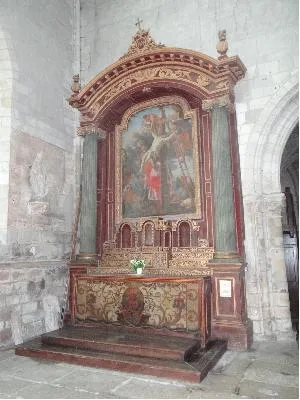 autel du croisillon nord, retable, tabernacle et tableau : la Descente de Croix