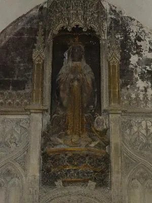 groupe sculpté dit de Notre-Dame de Louviers : Vierge de l'Assomption accompagnée de deux anges portant phylactères