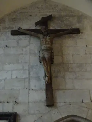 statue : Christ en croix