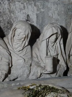 Groupe sculpté monument funéraire (sépulcre) dans l'église Notre-Dame de Louviers
