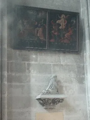 Statuette : Priants dans l'église Notre-Dame de Louviers