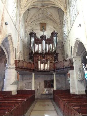 orgue de tribune : garde-corps de tribune (balustrade) ; buffet d'orgue