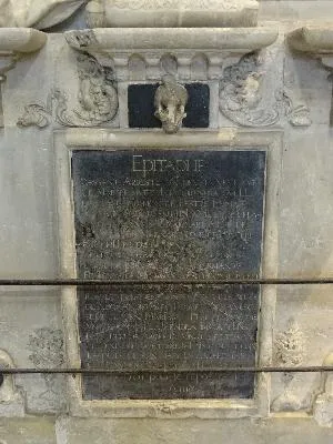 Monument funéraire de Marie Maignart dans la Collégiale Notre-Dame de Vernon