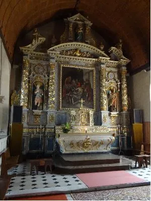 retable du maître-autel et 3 statues : Vierge à l'Enfant, Saint Georges, Saint Blaise
