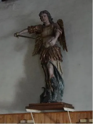statue : Saint Michel