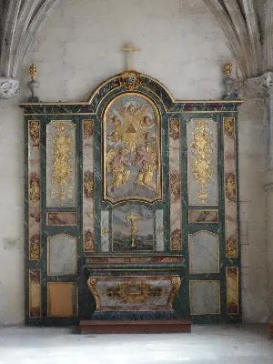 autel, retable, bas-reliefs : l'Adoration du Nom de Jésus, Christ en Croix