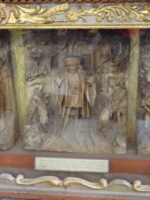 4 bas-reliefs : Scènes de la vie de saint Eustache dans l'Église Saint-Lô de Bourg-Achard