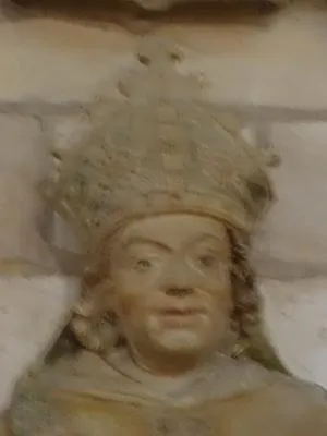 Statue de Saint-Nicolas dans l'Église Saint-Hilaire de Muids