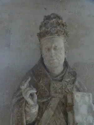 Statue : Saint-Grégoire pape dans l'Abbaye Notre-Dame du Bec-Hellouin