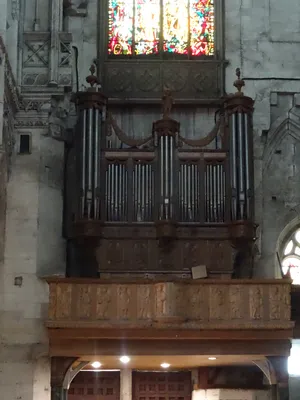 orgue de tribune : tribune d'orgue ; buffet d'orgue