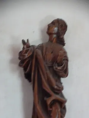 Statues de poutre de gloire : Christ en croix, Vierge et Saint-Jean dans l'Église Saint-Paul de La Croix-Saint-Leufroy