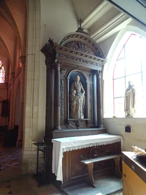 Groupe sculpté : l'Education de la Vierge dans l'Église Saint-Paul de La Croix-Saint-Leufroy