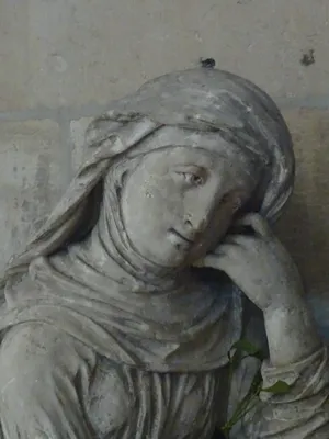 Groupe sculpté : L'Education de la Vierge dans la Collégiale Notre-Dame de Vernon