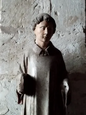 Statue : Saint diacre dit Saint-François ou Saint-Laurent dans la Collégiale Notre-Dame d'Écouis