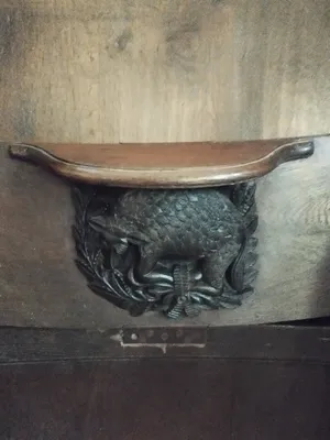 7 miséricordes de stalles dans l'Église Saint-Ouen à Routot