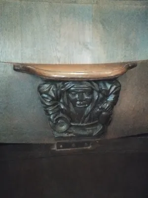 7 miséricordes de stalles dans l'Église Saint-Ouen à Routot