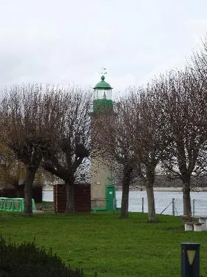 Phare de Quillebeuf-sur-Seine