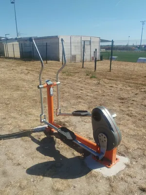 Equipement de musculation d'extérieur à Saint-Sébastien-de-Morsent