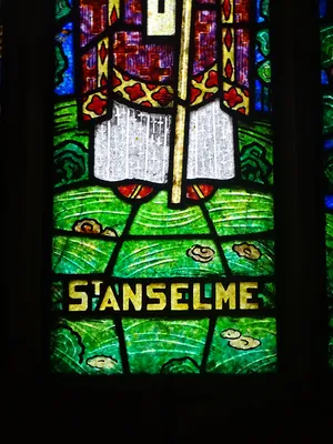 Vitrail Baie 9 - Saint-Anselme dans l'Église Saint-Hélier de Beuzeville