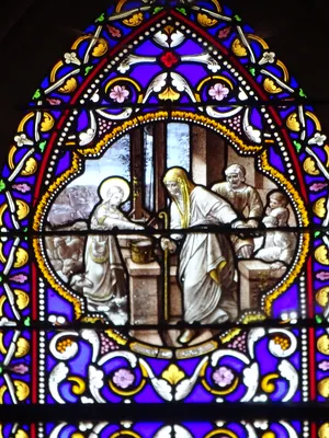 Vitrail Baie 00 : St Michel, Alexandre, Ste-Genevièvre, Céline, Elisabeth dans l'Église de La Croix-Saint-Leufroy
