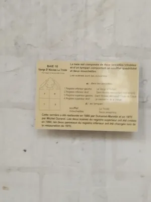 Vitrail Baie 18 : Vie de la Vierge, Saint-Nicolas et Saint-Martin dans l'Église Saint-Martin à Nonancourt