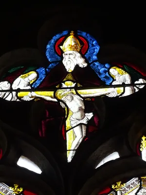 Vitrail Baie 18 : Vie de la Vierge, Saint-Nicolas et Saint-Martin dans l'Église Saint-Martin à Nonancourt