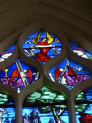 Vitrail Baie 101 : Le Portement de Croix dans l'Église Saint-Martin à Nonancourt