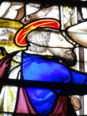 Vitrail Baie 108 : Pélerins d'Emmaüs - Incrédulité de St Thomas dans l'Église Saint-Martin à Nonancourt