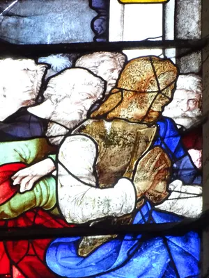 Vitrail Baie 111 : La Résurrection de Lazare dans l'Église Saint-Martin à Nonancourt