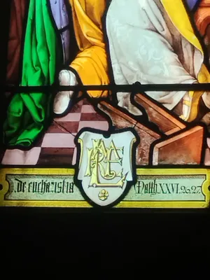 Vitrail Baie 2 : Sacrement de l'Eucharistie dans l'Église Saint-Ouen à Routot