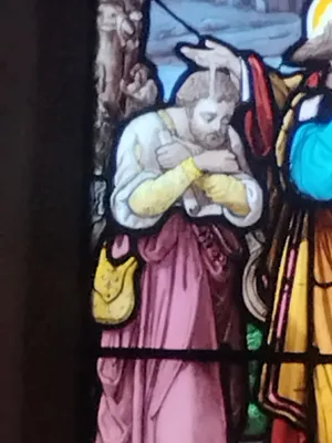 Vitrail Baie 7 : Sacrement du baptême dans l'Église Saint-Ouen à Routot