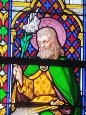 Vitrail Baie 11 : La Vierge - ? - Saint-Joseph dans l'Église Saint-Ouen à Routot
