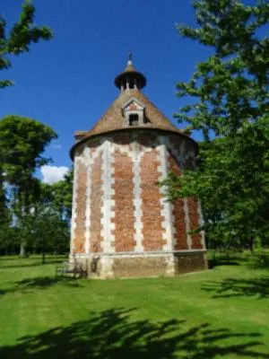 Colombier du Château du Troncq