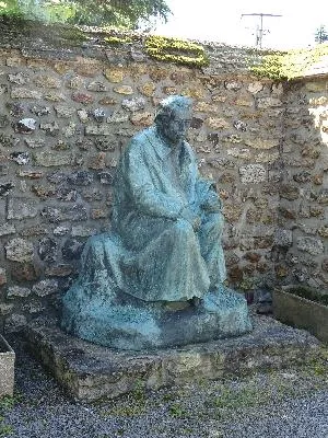 Statue d'Aristide Briand à Hardencourt-Cocherel