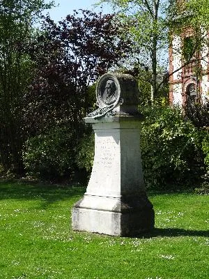 Statue Aubéry du Boulley à Verneuil-sur-Avre