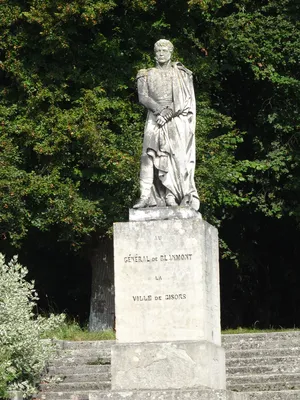 Statue du Général de Blanmont à Gisors
